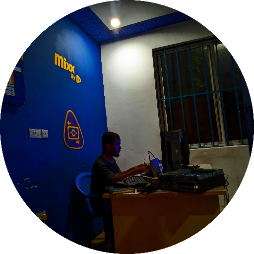 Mohamed Sinani - DevMeddy Full Stack PHP Developer